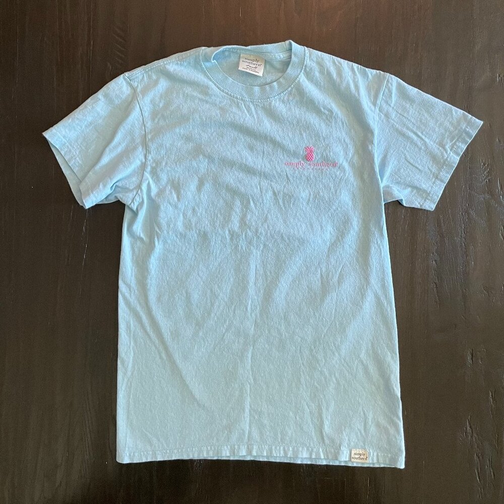 Simply Southern Women's Graphic Tee Size: S - Picture 3 of 5